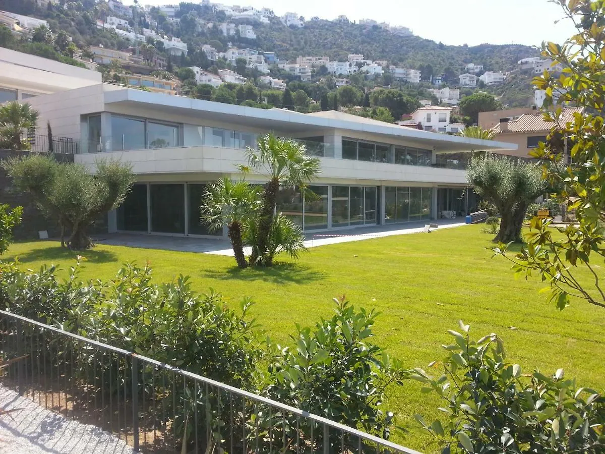 Casa Llosa Roses
